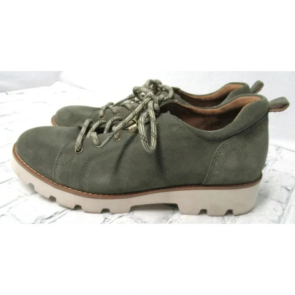 Vionic Womens Ballari Olive Suede Lace Up Shoes Size 7 Wide Lug Soles Comfort - Picture 3 of 7
